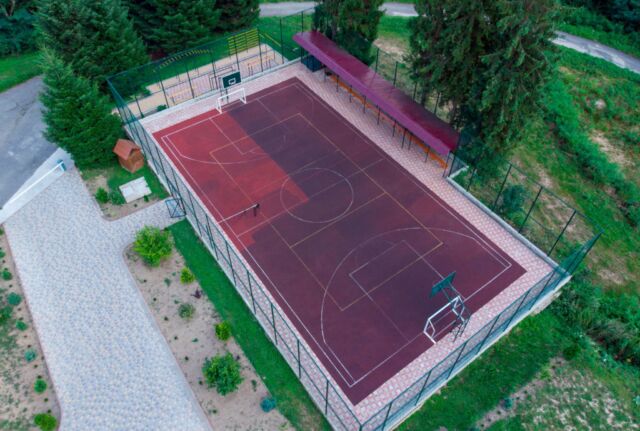 спортивная площадка туркомплекса Эдельвейс спортивная площадка туркомплекса Эдельвейс